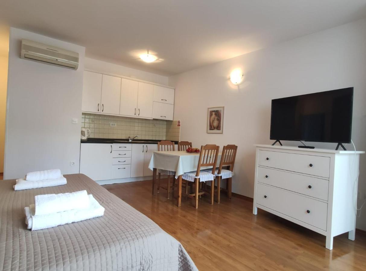 Ivana Apartman 2 Crikvenica Exterior foto